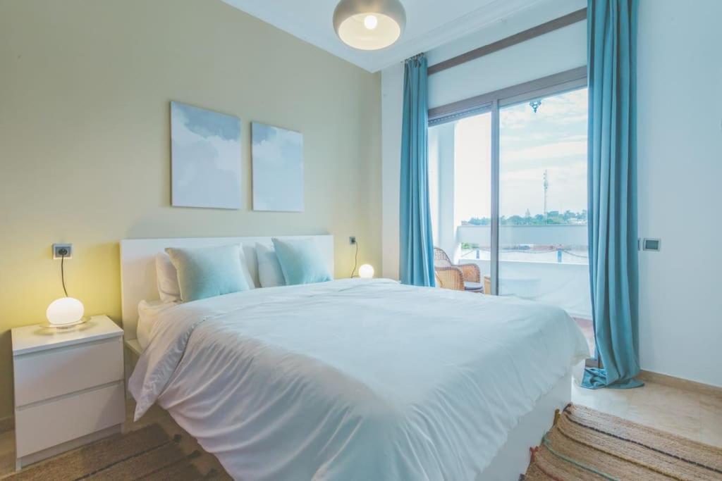 Lovely 2 Bedroom Vacation Home With Pool/Beach 스크히라트 외부 사진